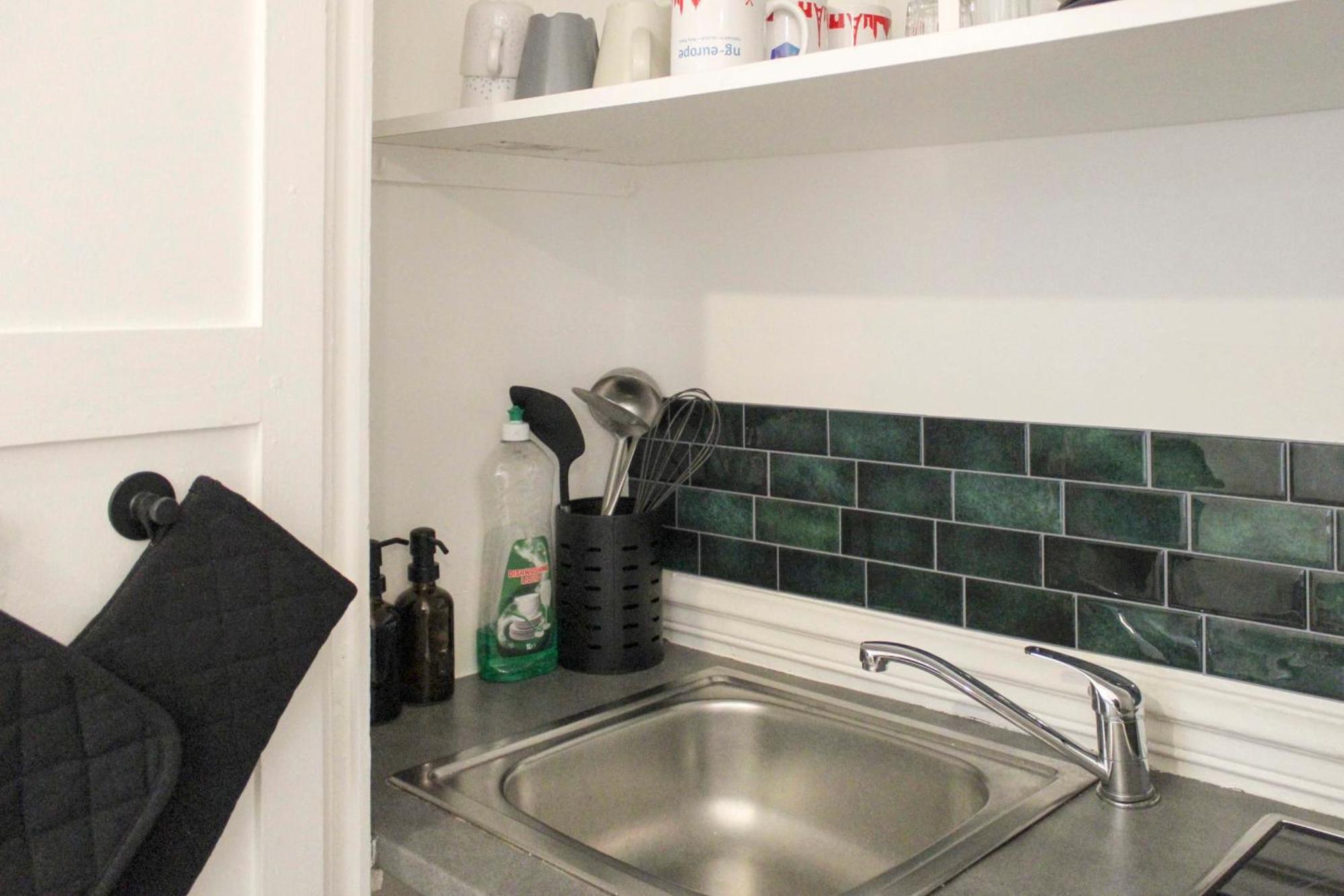 Nice And Comfortable Studio Apartment Paris Exterior photo